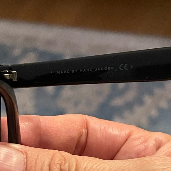 100% authentic Marc Jacobs Perforated Metal Mirrored Sunglasses - Picture 10 of 10